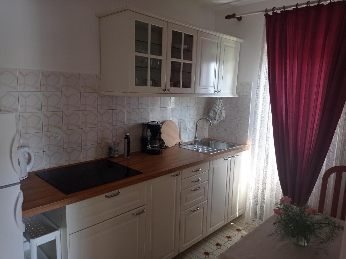 Adrian'S Apartments & Winery Lumbarda Dış mekan fotoğraf