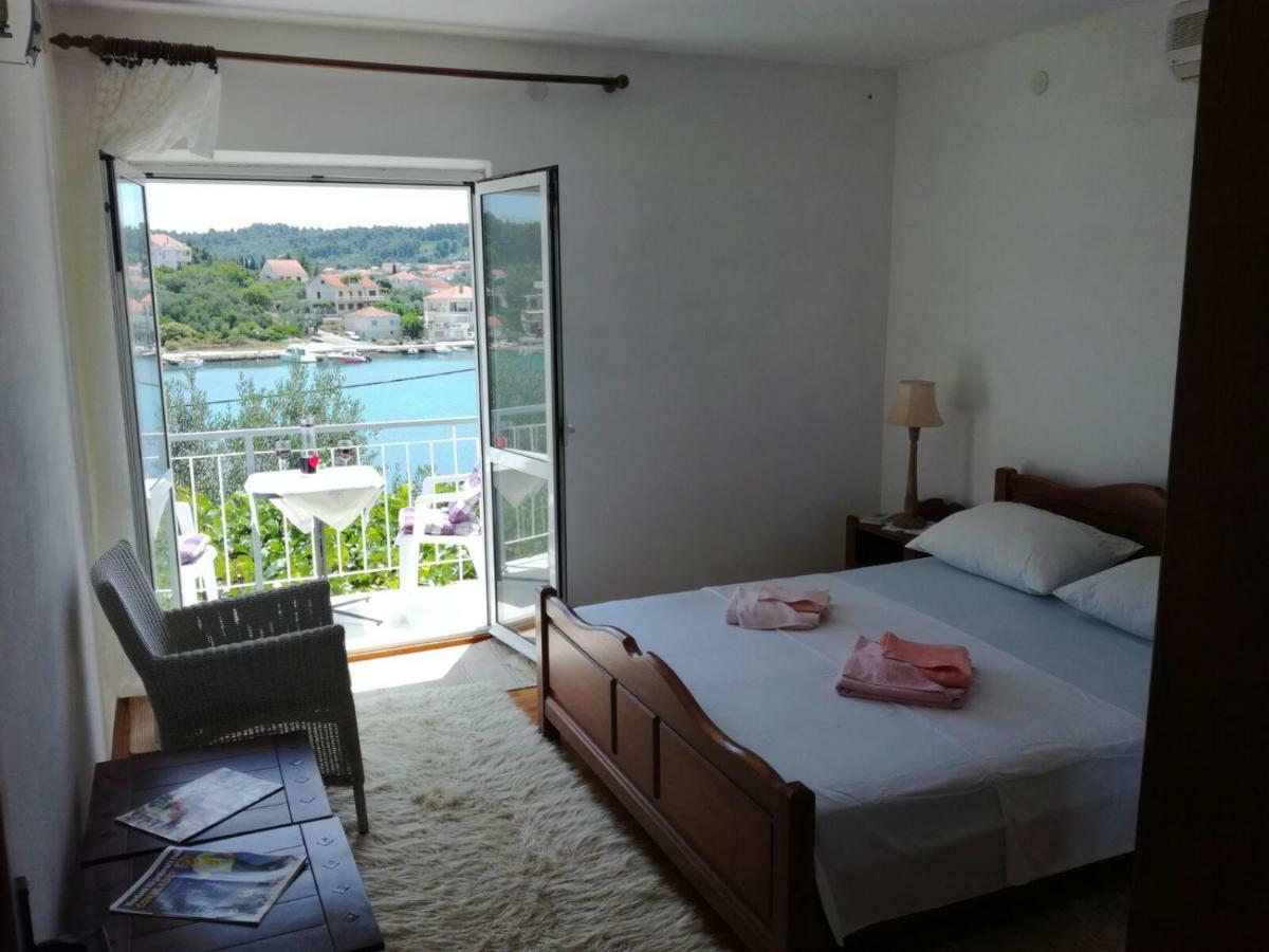 Adrian'S Apartments & Winery Lumbarda Dış mekan fotoğraf